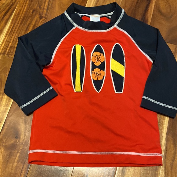 Boy’s Size 3 Gymboree Swimming Bundle: Shorts with Fish & Surfboard Rashguard - Picture 4 of 7